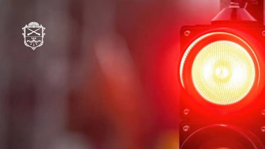 Движение на четырех перекрестках в Запорожье останавливают на минуту молчания