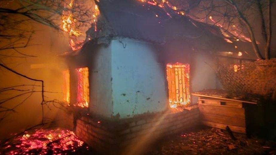 Под Запорожьем пылал дом: погиб человек