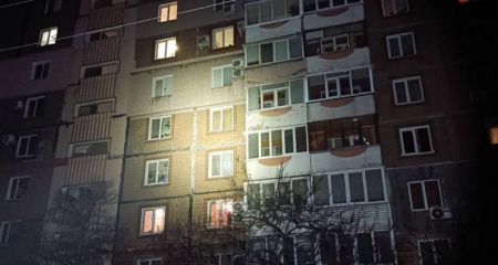 Нічний обстріл Запоріжжя: пошкоджені багатоповерхівки в спальному районі