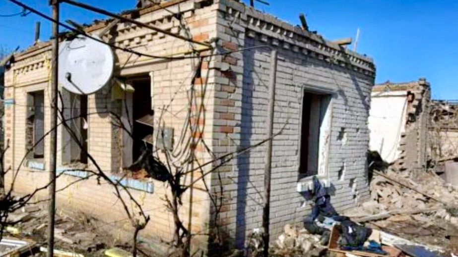 Є загибла і поранена: ворожа авіація вдарила по Запорізькому району