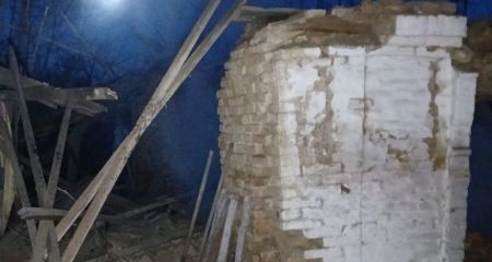 Будинки та вантажівки горіли після російських обстрілів на Запоріжжі