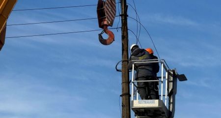 Понад 3 тис. родин під Запоріжжям залишилися без світла через обстріл