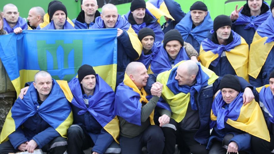 Из российского плена освободили 8 защитников из Запорожской области &ndash; кадры