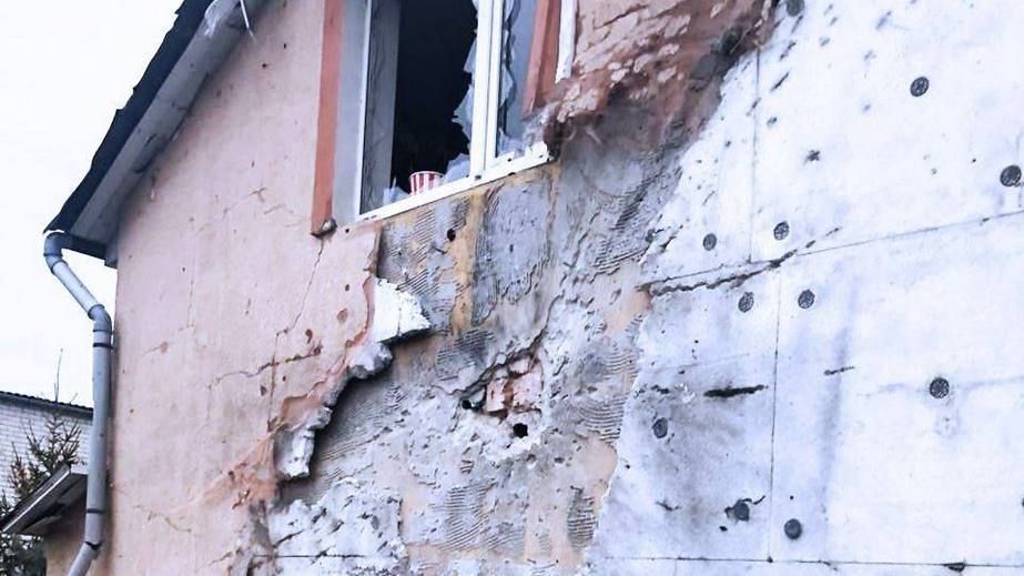 Трое пострадавших: враг нанес 805 ударов по громадах Запорожья