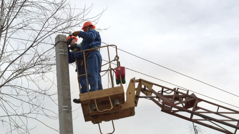 Вражеский удар обесточил два населенных пункта Запорожского района