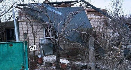 Один погибший, семь раненых: враг нанес 780 ударов по громадам Запорожья