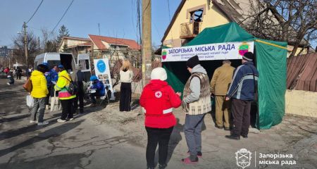Понад 3 десятки запоріжців уже зафіксували понівечене житло після нальоту БпЛА