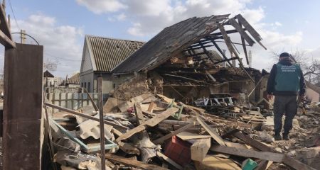 Уламками засипало частину приватного сектору Запоріжжя після атаки РФ