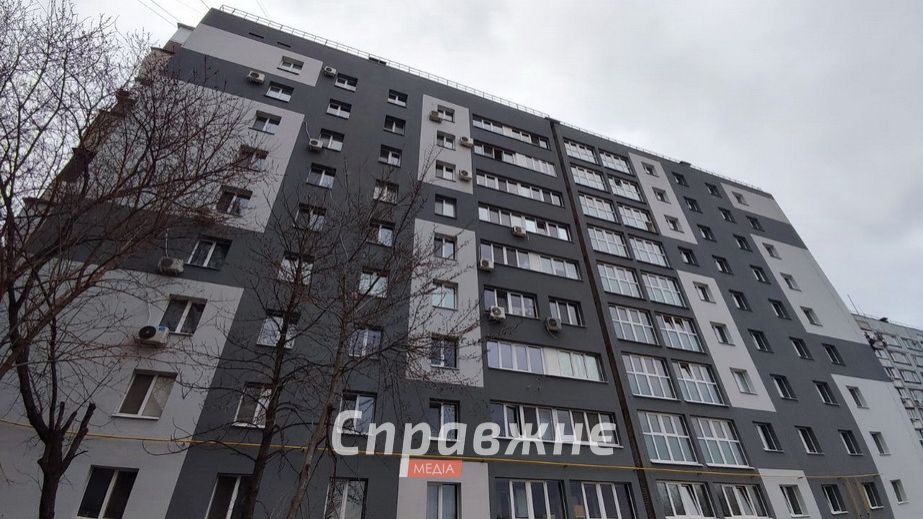 Жизнь после "Торнадо": как запорожцы возвращаются в дом на набережной