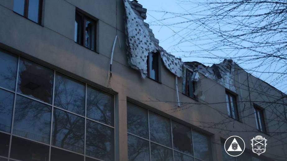 Через нічну атаку пошкоджені майже 30 будинків у чотирьох районах Запоріжжя