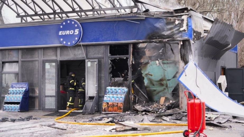 "Усі живі": мережа АЗС прокоментувала ураження заправки в Запоріжжі