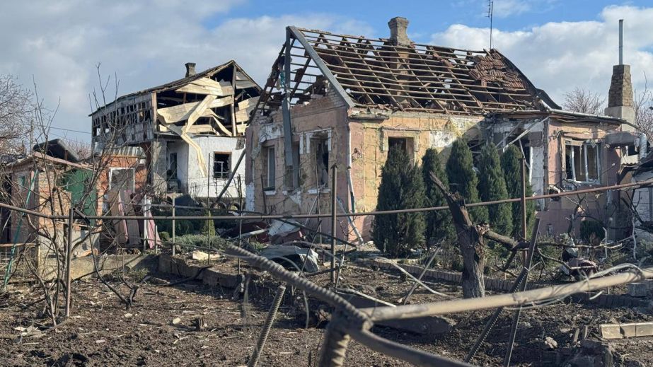 Є загибла, зростає кількість поранених від ударів по передмістю Запоріжжя