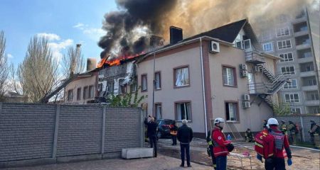 Російський удар по центру Запоріжжя розслідують як воєнний злочин