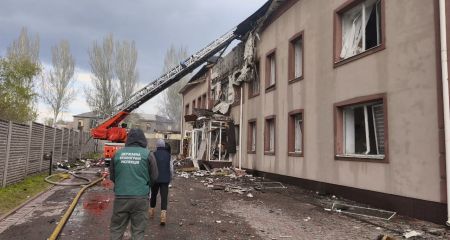 Обломками покрыло более 200 "квадратов" в центре Запорожья