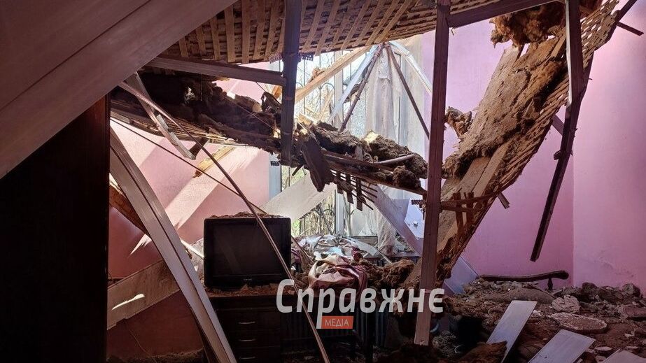 13 БпЛА в одну локацию: жительница села на Запорожье показала руины дома