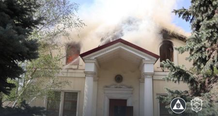 Пожежа у будинку: в Запоріжжі зростає кількість поранених через атаку