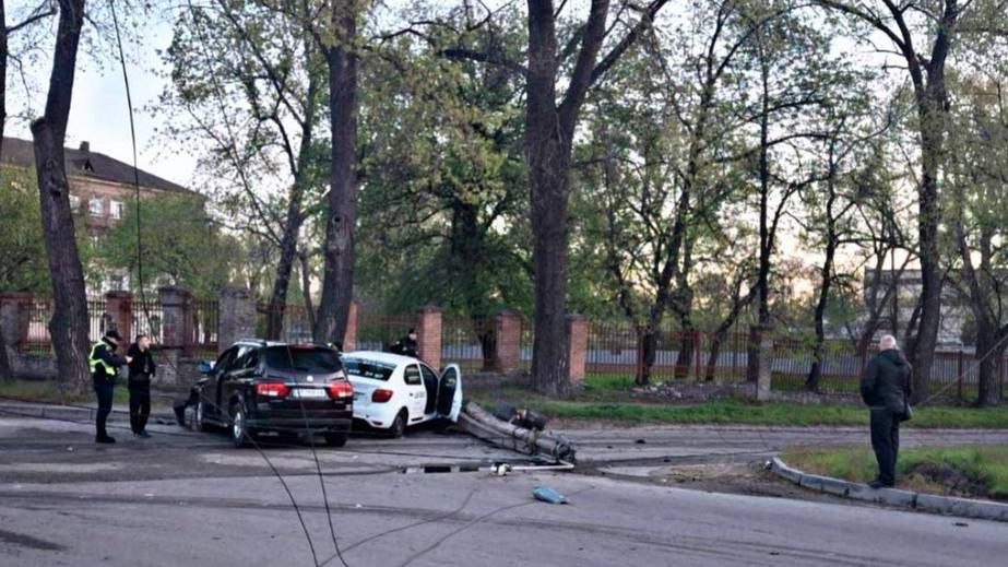 Утренняя авария в Запорожье: движение транспорта возобновили