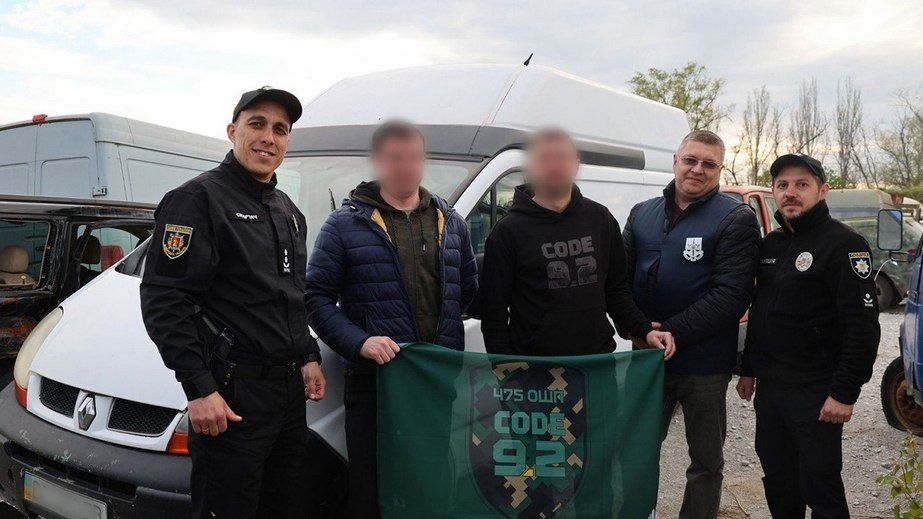 На фронт передали микроавтобус-"двойник", который обнаружили на блокпосте в Запорожье