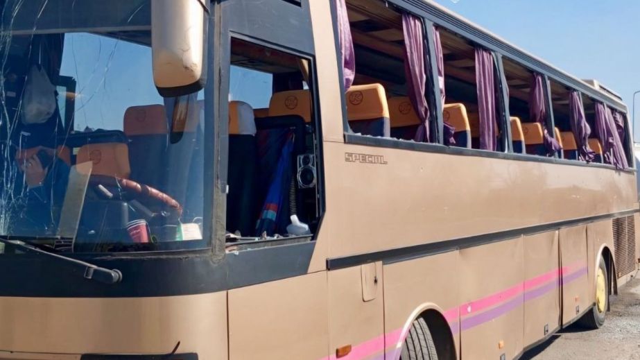 Автобус с запорожскими детьми попал под атаку на Днепровщине: что известно