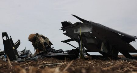 У полі під Запоріжжям знайшли бойову частину російського БпЛА &ndash; кадри