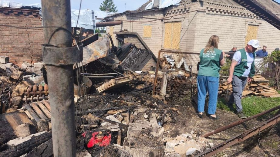 Экологи обследовали пепелище после вражеского удара по Запорожью