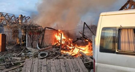 Ворожий дрон поранив цивільного у Новотроїцькому на Запоріжжі &ndash; деталі