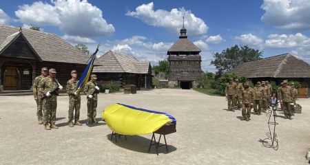 Громада Запорізького району провела в останню путь захисника