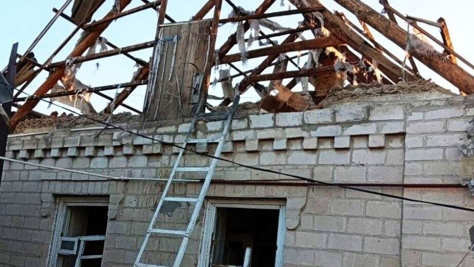 Два человека погибли, еще семеро ранены в результате атак на Запорожье и район