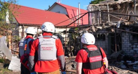 Утренний обстрел Запорожья ранил пожилую женщину: в ОВА показали кадры после удара РФ