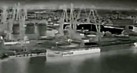 Сили оборони повторно уразили суховантаж РФ у порту Бердянська &ndash; наслідки