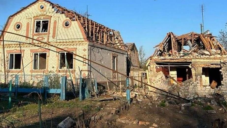 Загиблий і четверо поранених: ворог обстріляв понад 50 міст і сіл на Запоріжжі