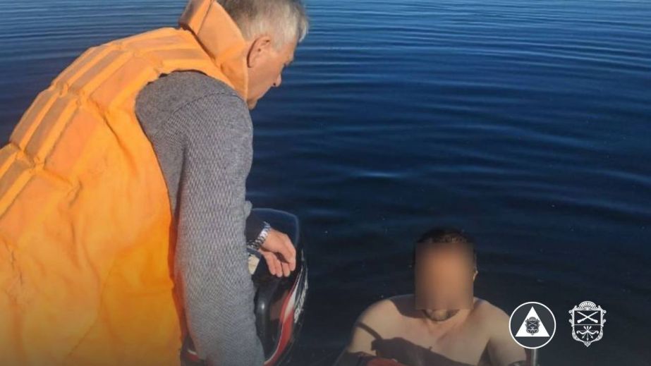 Течія несла до ДніпроГЕСу: в Запоріжжі рятували чоловіка