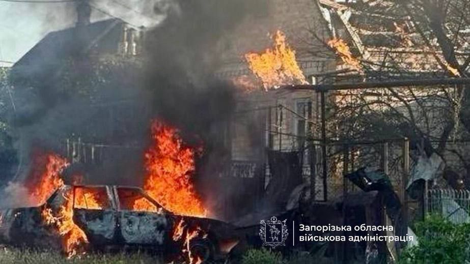 Вранці РФ вгатила по спальному району Запоріжжя &ndash; наслідки