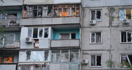 Российский обстрел повредил многоэтажки в Шевченковском районе Запорожья