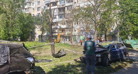 Екологи обстежили спальні райони Запоріжжя після атак: що побачили