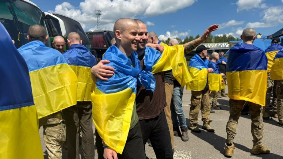 Еще 11 защитников из Запорожской области вернулись из плена, &ndash; ОВА