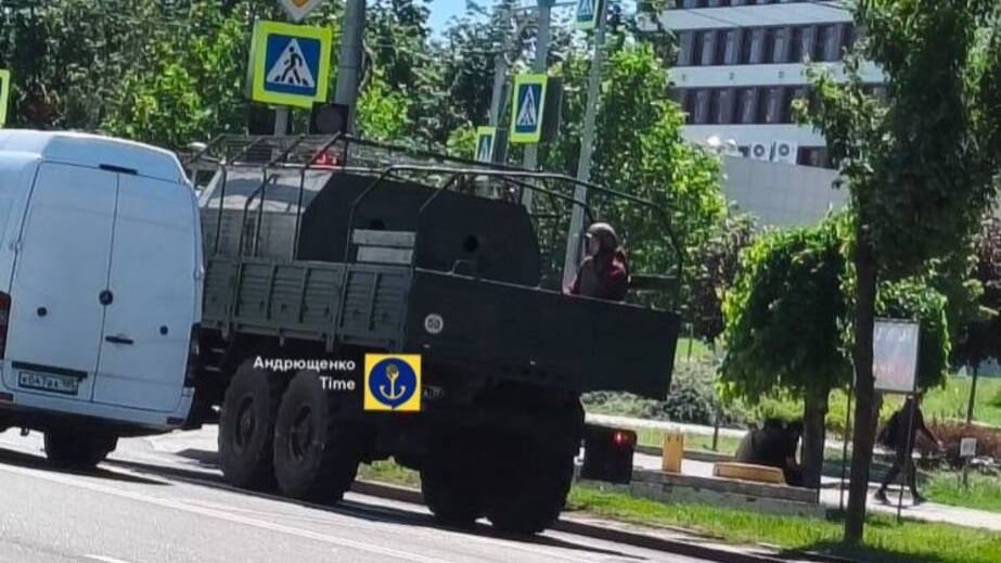 Россияне изменили маршрут опрокидывания техники в Бердянск, &ndash; Андрющенко