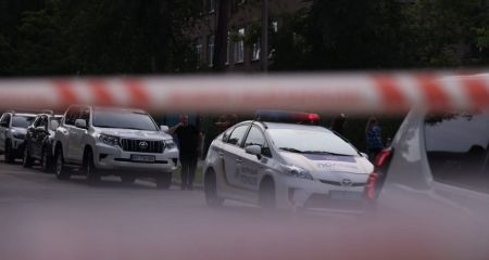 Запорожец напал на полицейских с ножом: мужчину застрелили