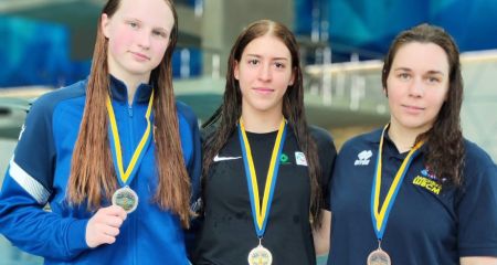 Запорізькі стрибунки в воду посіли призові місця на чемпіонаті України
