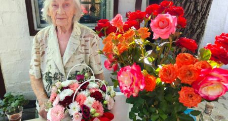 В Запорожском районе поздравили 90-летнюю юбиляршу