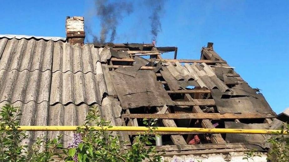 Жертва и 12 пострадавших: более 1000 ударов нанесла РФ по громадах Запорожья