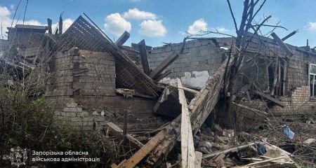 Троє поранених &ndash; росіяни вдарили КАБом по Запорізькому району