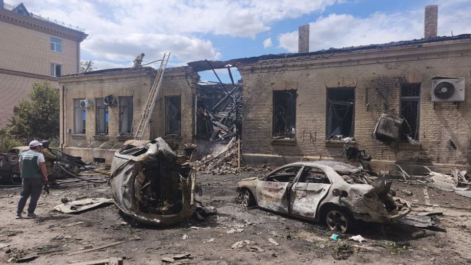 Уламки та руїни: екологи показали центр Запоріжжя після удару