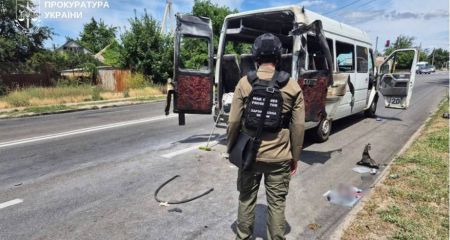 Як воєнний злочин розслідують удар БпЛА по маршрутці в Запоріжжі