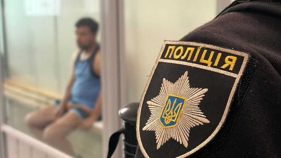Ударил ножом и сбежал: полиция расследует убийство в центре Запорожья