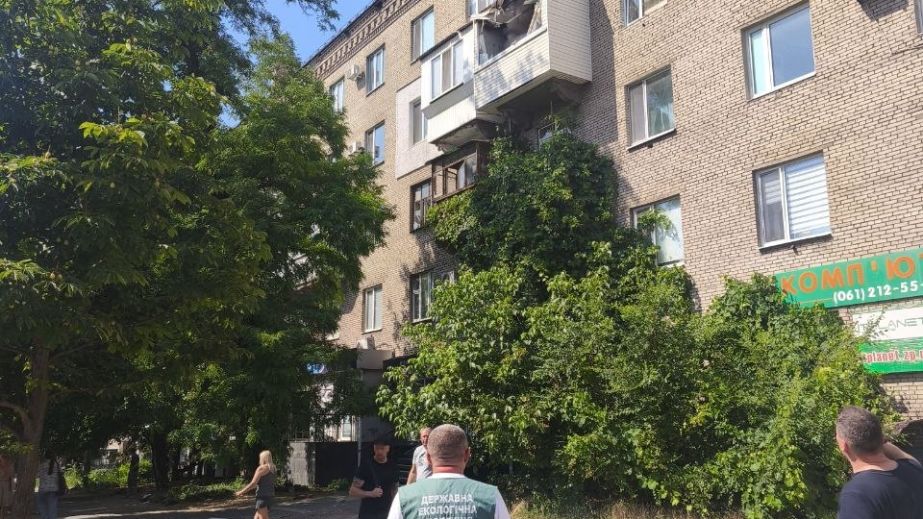 Понад 100 "квадратів&rdquo; засмічені в центрі Запоріжжя після удару БпЛА