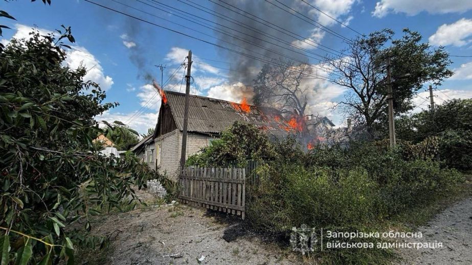 Дрони атакували Запоріжжя: є руйнування в приватному секторі