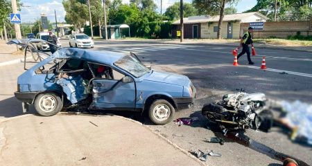 Мотоциклист погиб в ДТП с легковушкой в Запорожье