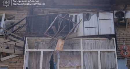 Удар по будинку в Запоріжжі: який вигляд має понівечена квартира