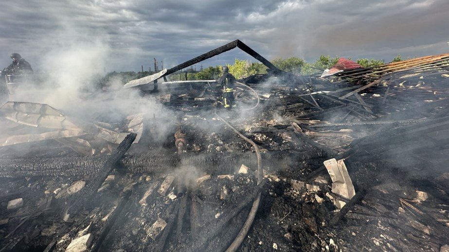 Двоє запоріжців постраждали від дронового удару по багатоповерхівці